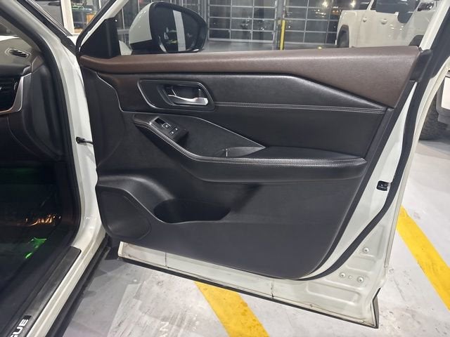 2023 Nissan Rogue SL Intelligent AWD