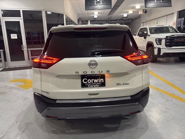 2023 Nissan Rogue SL Intelligent AWD