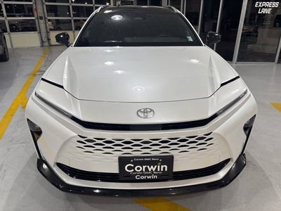 2025 Toyota Crown Signia Limited