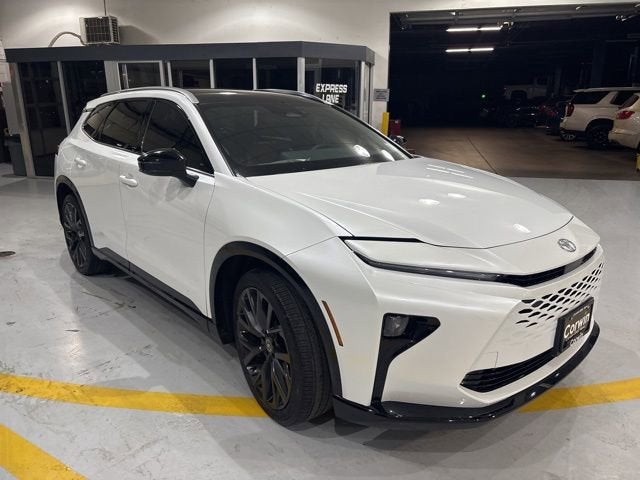 2025 Toyota Crown Signia Limited