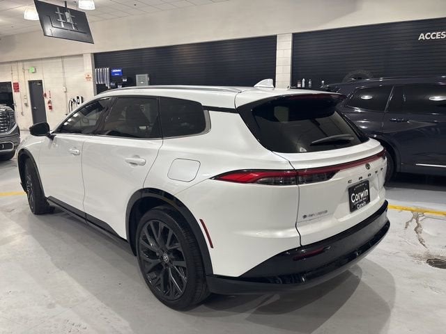 2025 Toyota Crown Signia Limited