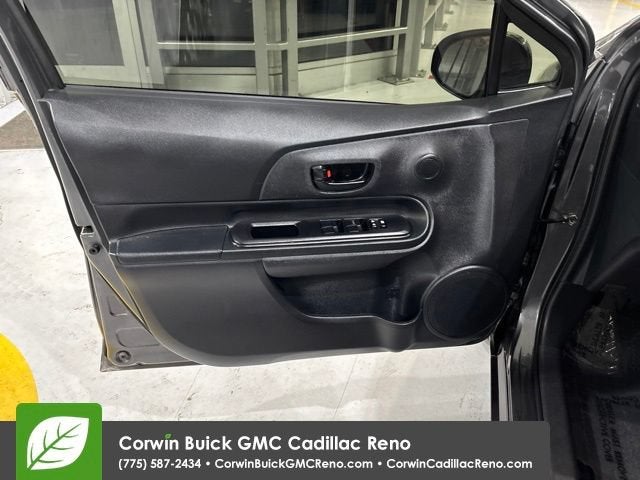 2015 Toyota Prius c One