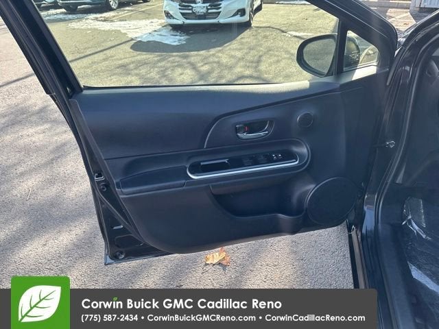 2015 Toyota Prius c Four