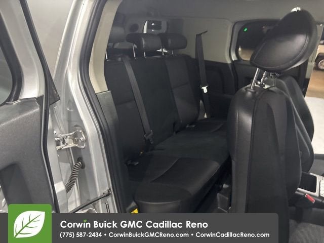 2007 Toyota FJ Cruiser BASE