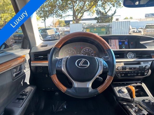 2013 Lexus ES 300h Hybrid