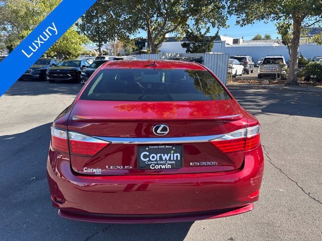 2013 Lexus ES 300h Hybrid