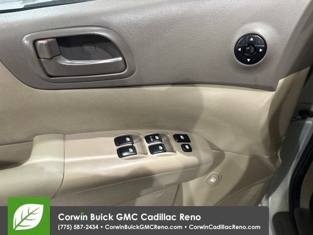 2012 Kia Sedona LX