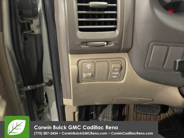 2012 Kia Sedona LX