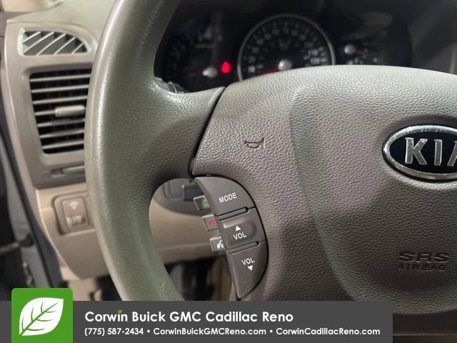 2012 Kia Sedona LX