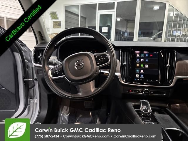 2022 Volvo S90 B6 Inscription