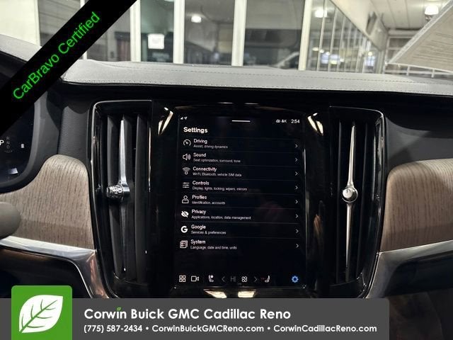 2022 Volvo S90 B6 Inscription