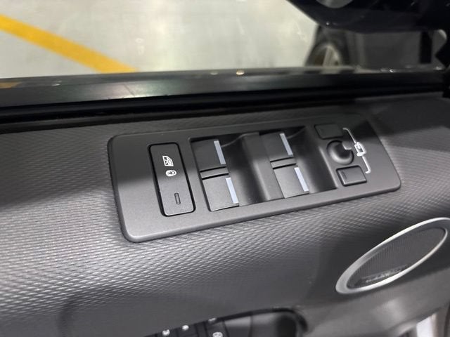 2024 Land Rover Discovery P360 Dynamic SE
