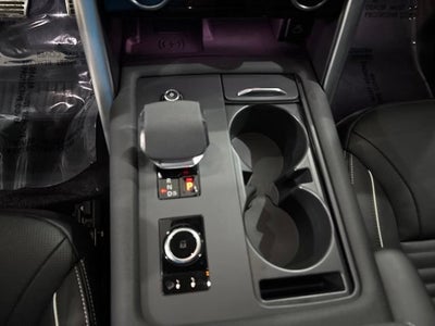 2024 Land Rover Discovery P360 Dynamic SE