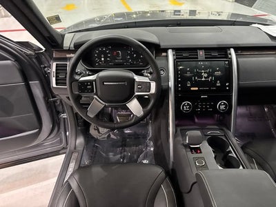2024 Land Rover Discovery P360 Dynamic SE