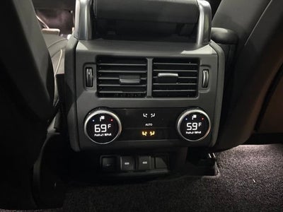 2024 Land Rover Discovery P360 Dynamic SE