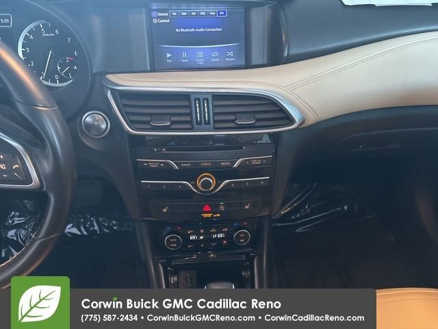 2018 INFINITI QX30 Premium