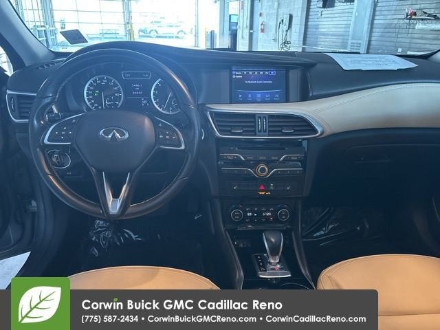 2018 INFINITI QX30 Premium