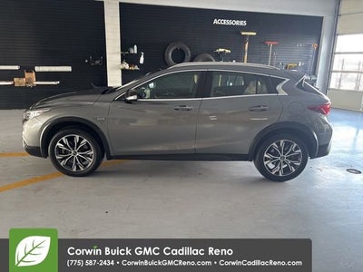 2018 INFINITI QX30 Premium