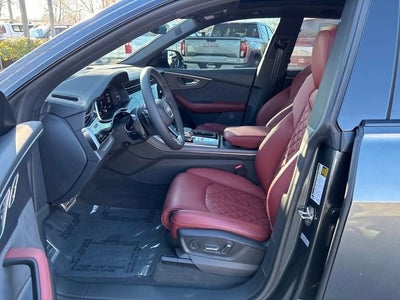 2025 Audi SQ8 Premium Plus 4.0 TFSI quattro