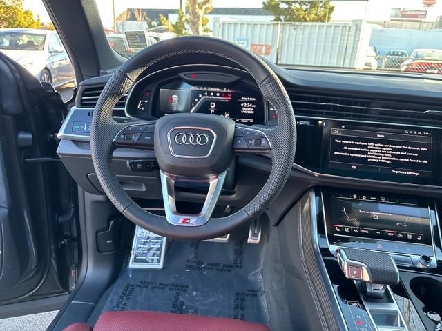 2025 Audi SQ8 Premium Plus 4.0 TFSI quattro