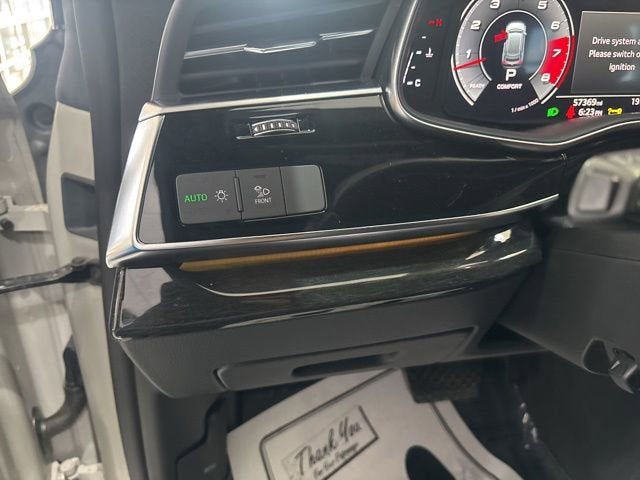2021 Audi Q8 Premium Plus 55 TFSI quattro Tiptronic