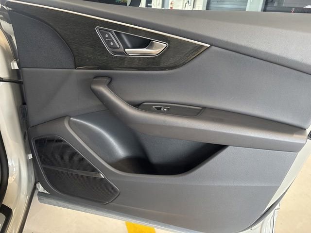 2021 Audi Q8 Premium Plus 55 TFSI quattro Tiptronic