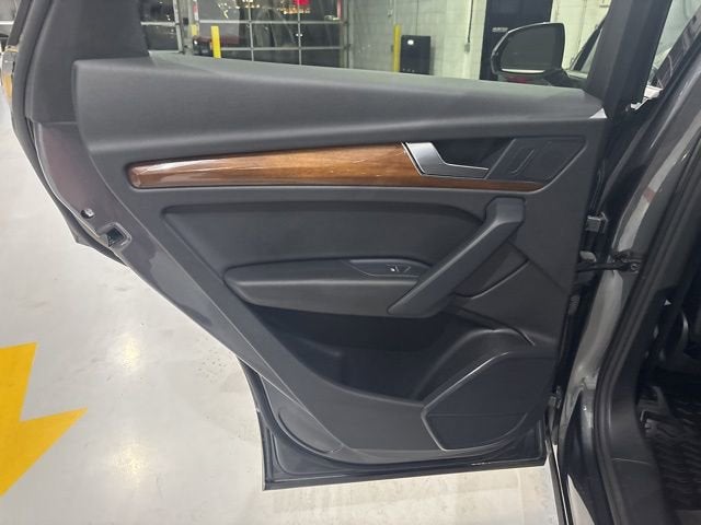 2023 Audi Q5 Premium 45 TFSI S line quattro