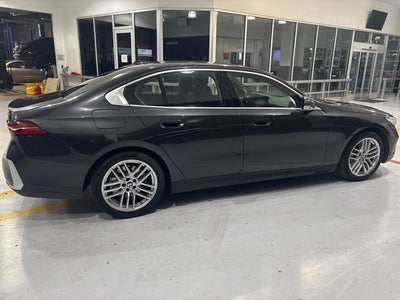 2025 BMW 5 Series 530i xDrive