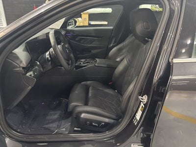 2025 BMW 5 Series 530i xDrive