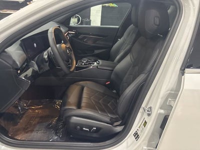 2025 BMW 5 Series 530i xDrive