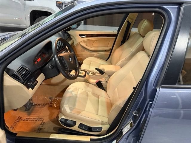 2005 BMW 3 Series 325xi