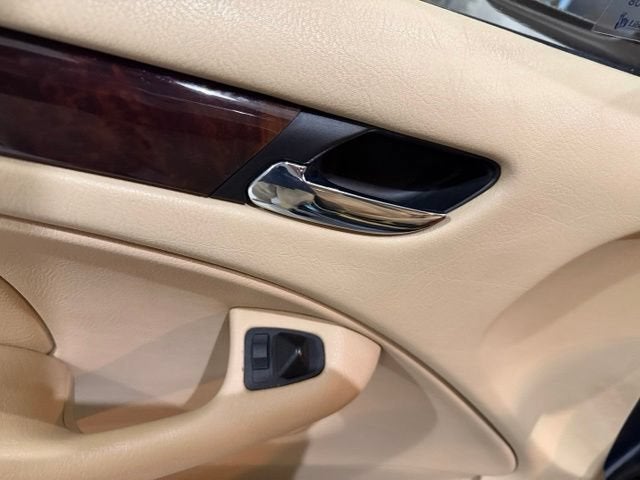 2005 BMW 3 Series 325xi