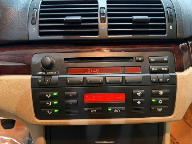 2005 BMW 3 Series 325xi