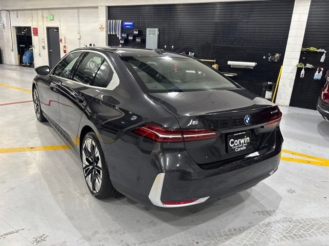 2024 BMW i5 eDrive40