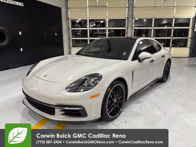 2017 Porsche Panamera 4S