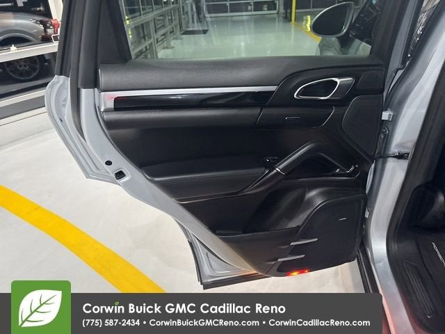 2018 Porsche Cayenne Platinum Edition