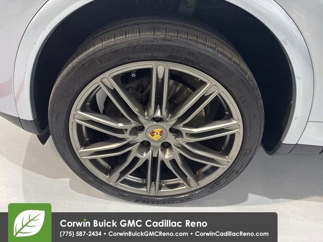 2018 Porsche Cayenne Platinum Edition