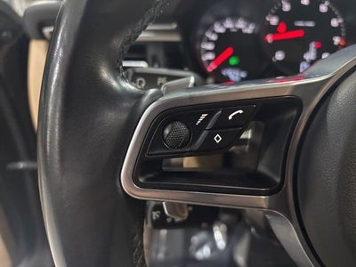 2021 Porsche Macan Base