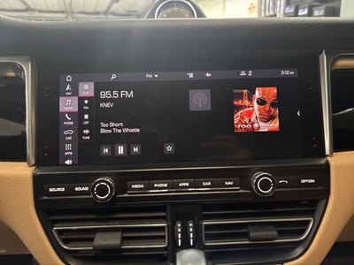 2021 Porsche Macan Base