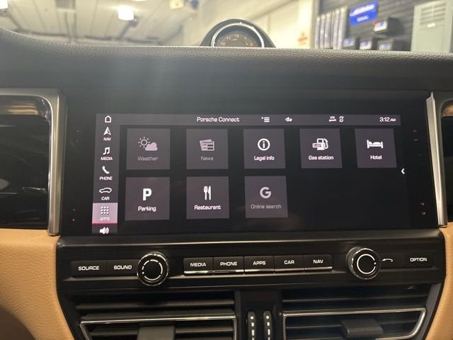 2021 Porsche Macan Base