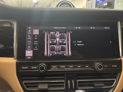 2021 Porsche Macan Base