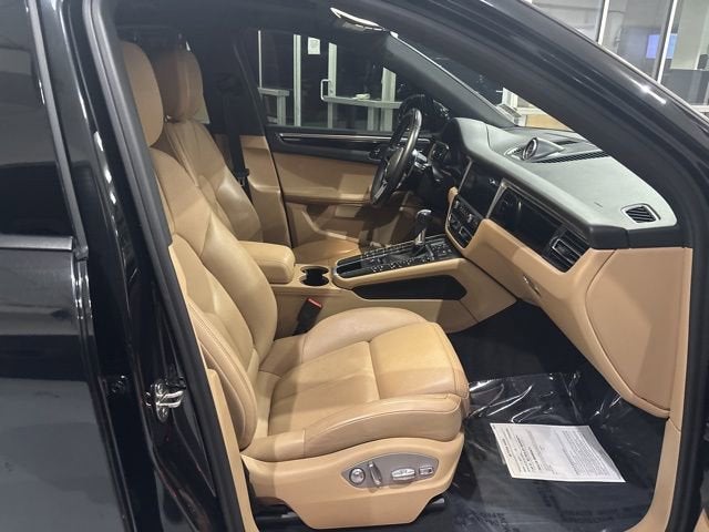 2021 Porsche Macan Base