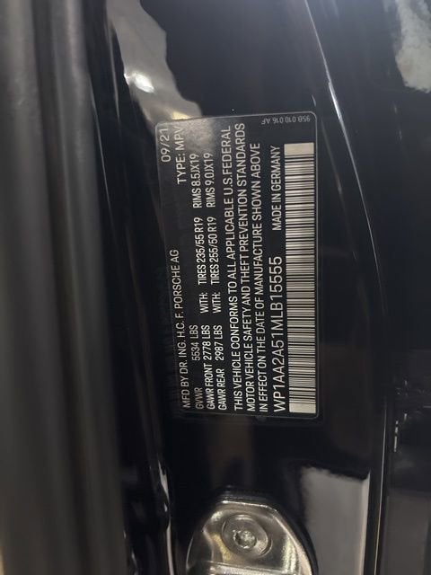 2021 Porsche Macan Base