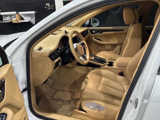 2017 Porsche Macan NA