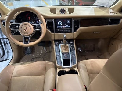 2017 Porsche Macan NA