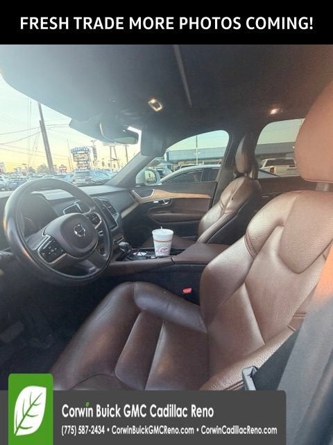 2021 Volvo XC90 T6 Momentum 7 Passenger