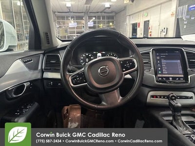 2017 Volvo XC90 T6 Momentum