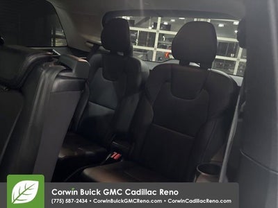 2017 Volvo XC90 T6 Momentum