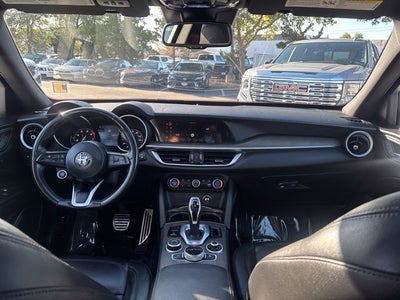2022 Alfa Romeo Stelvio Ti AWD
