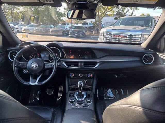2022 Alfa Romeo Stelvio Ti AWD